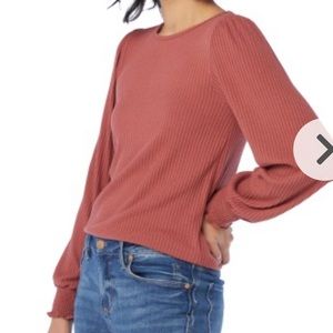 L/S Rib Cinched Wrist Hacci Top in Mineral Red